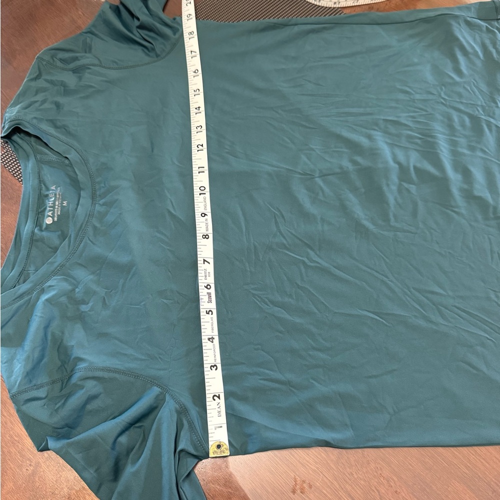 Athleta Long Sleeve Crew Neck Relaxed Fit long-sleeve Shirt - Picture 8 of 9